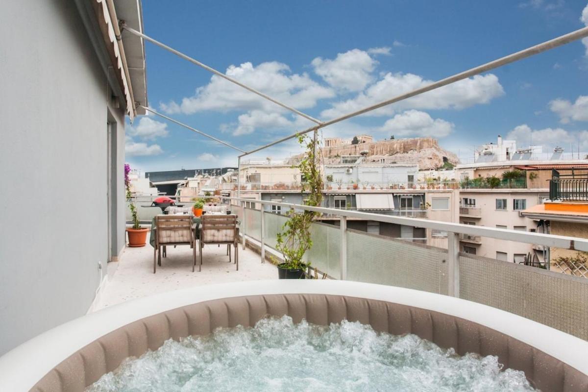 Lovely Apt W/Heated Jacuzzi &Full Acropolis View Athens Exterior photo
